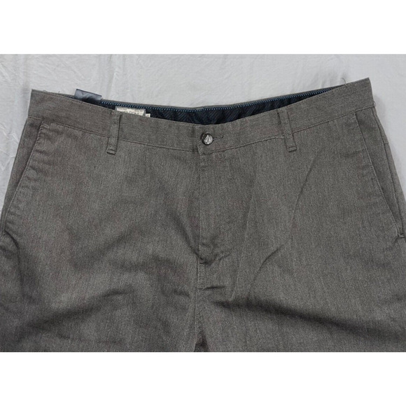 Volcom Flat Front Vmonty Chino Skate Shorts. Greenish Gray, Men's Size 38. EUC!! - Picture 2 of 5